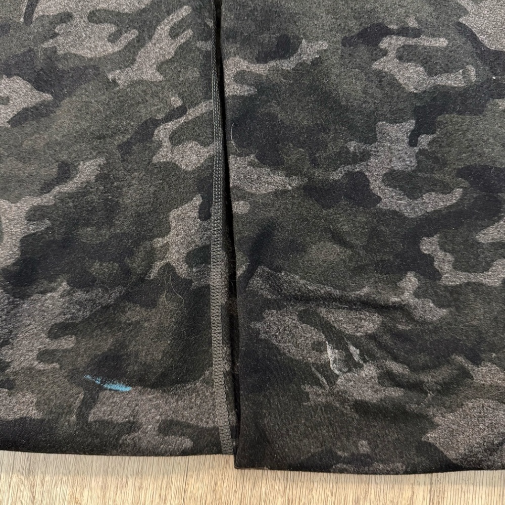 Fabletics leggings - Picture 2 of 4